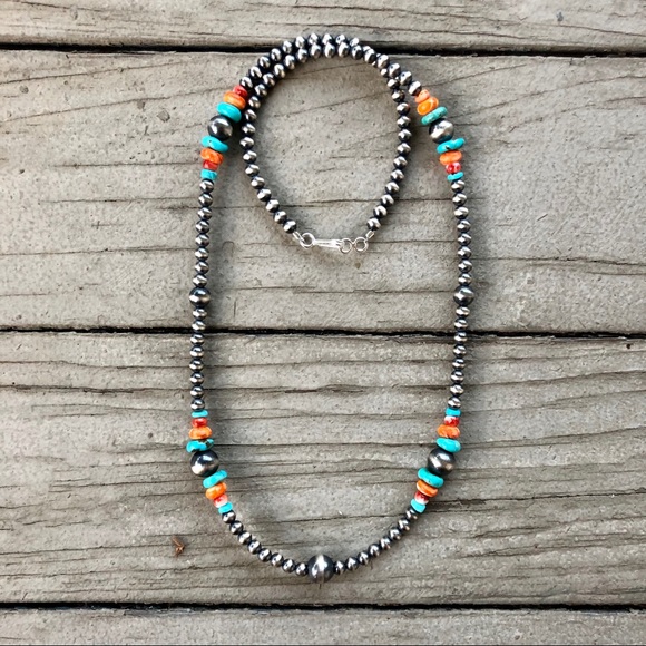 SOLD‼️Turquoise Spiny Oyster Navajo Pearl Style - Picture 2 of 5